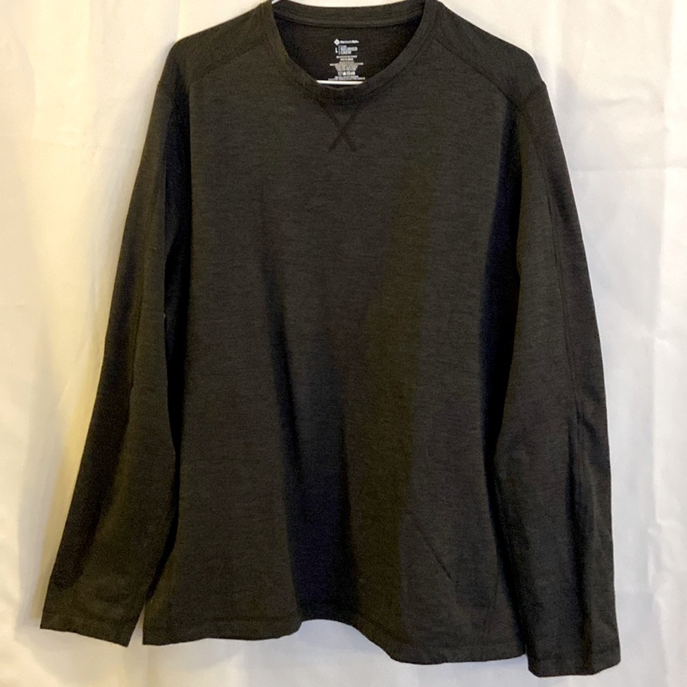 Men’s longsleeve shirt